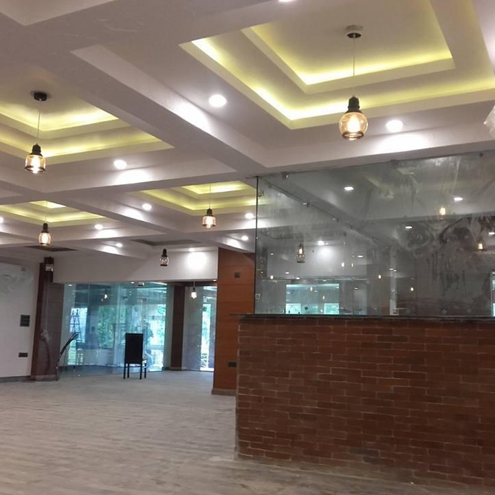 Coffee Shop, Golf Course, Noida